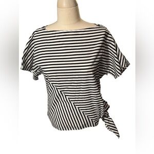 JOA Size M Dolman Top